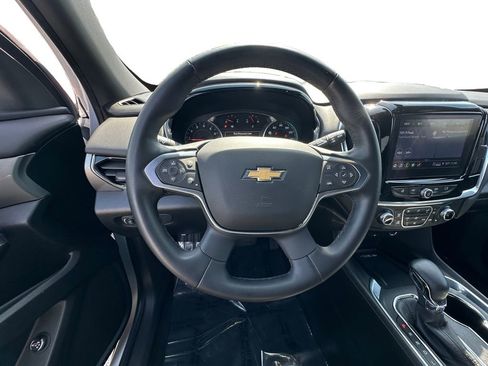 Used 2023 Chevrolet Traverse LT AWD/4WD image 12
