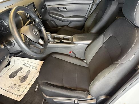 Used 2025 Nissan Sentra S image 21