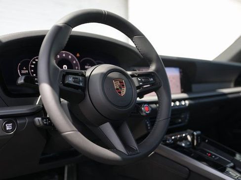 Certified 2025 Porsche 911 Carrera image 21