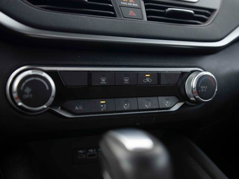 Used 2020 Nissan Altima 2.5 SR image 9