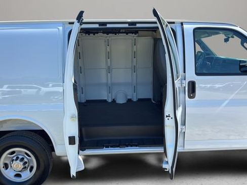 New 2026 Chevrolet Express 2500 w/ Driver Convenience Package RWD image 17