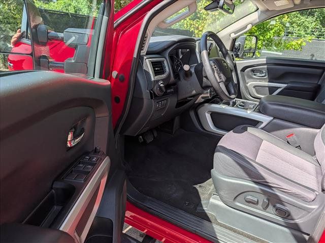 Used 2020 Nissan Titan SV w/ SV Convenience Package AWD/4WD image 25