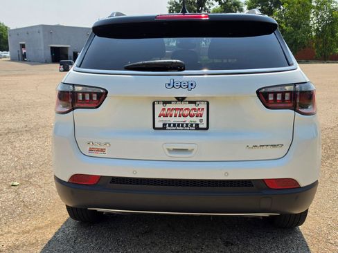 Used 2023 Jeep Compass Limited AWD/4WD image 11