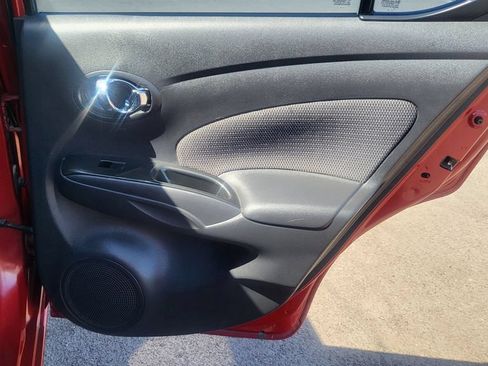 Used 2015 Nissan Versa SV FWD image 18
