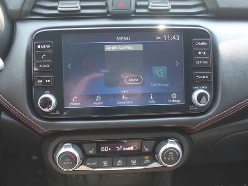 Used 2024 Nissan Versa SR image 30