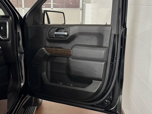 Used 2021 GMC Sierra 1500 SLE image 40