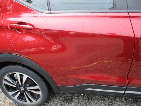 Used 2020 Nissan Kicks SR FWD image 19