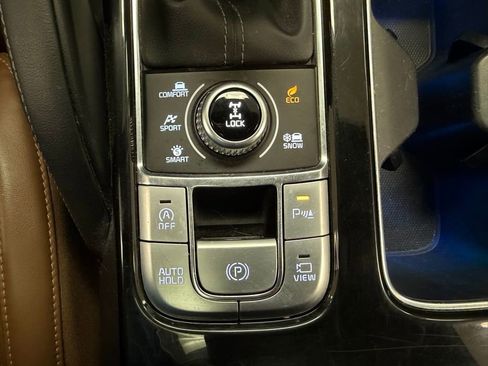 Used 2022 Kia Telluride SX w/ SX Prestige Package image 29