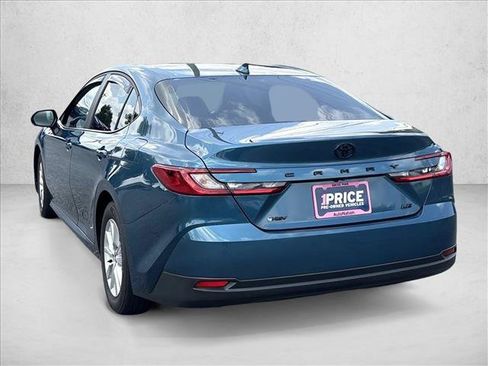 Certified 2025 Toyota Camry LE FWD image 7