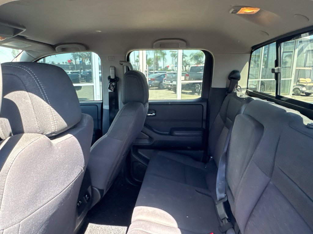 Used 2023 Nissan Frontier SV w/ Technology Package RWD image 11