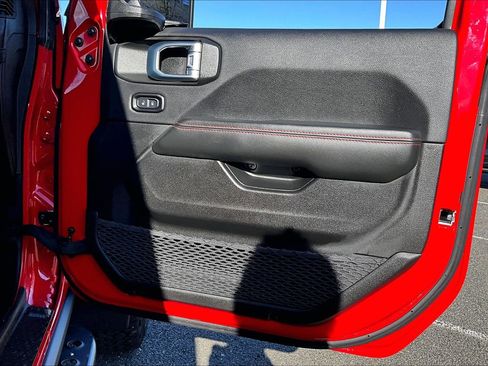 Used 2026 Jeep Wrangler Unlimited Rubicon image 21