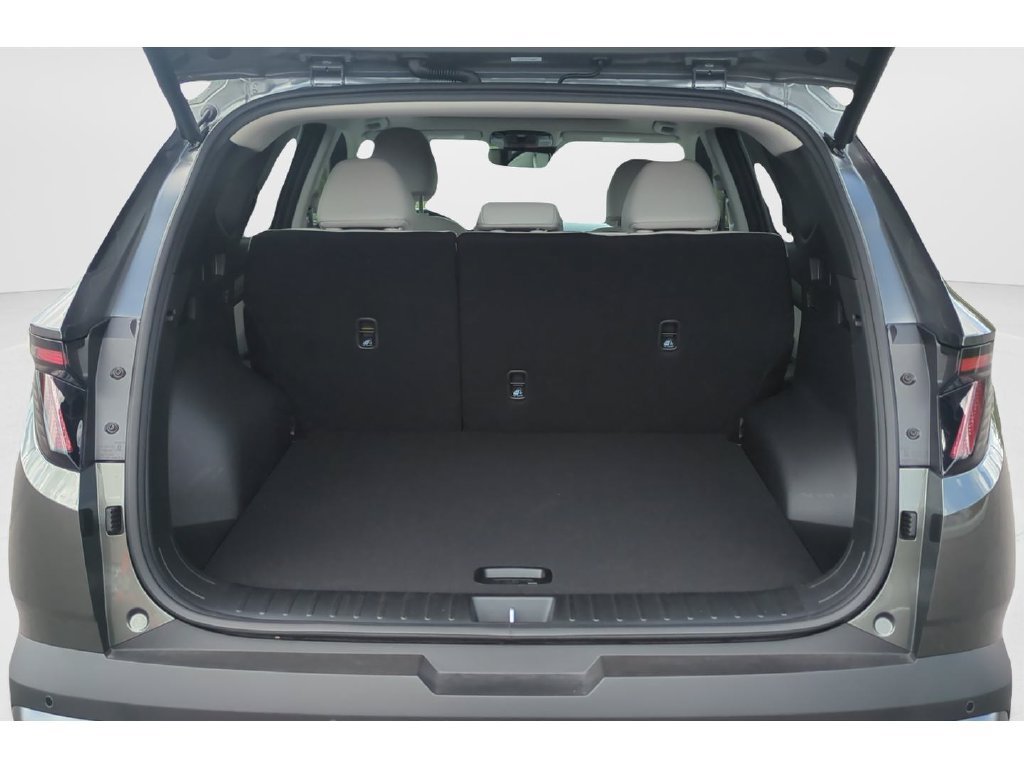 Certified 2026 Hyundai Tucson Limited AWD/4WD image 9