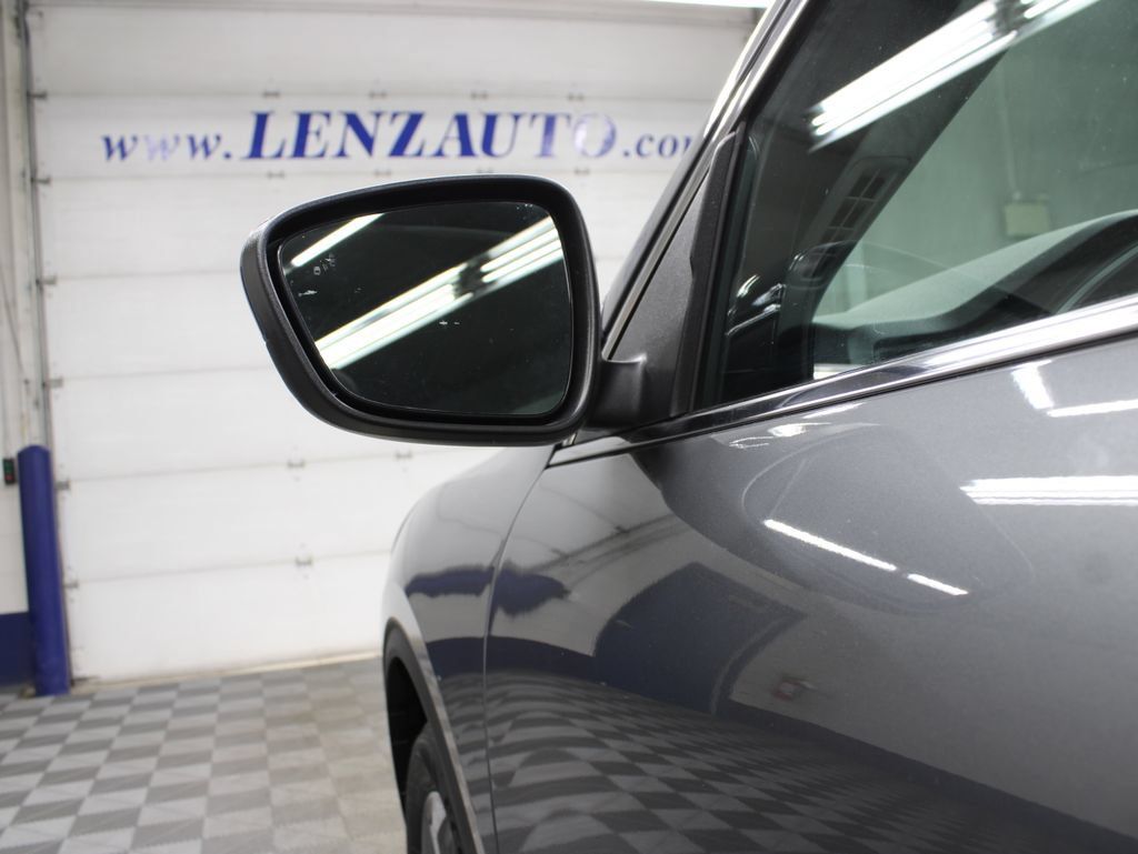 Used 2025 Ford Escape Platinum AWD/4WD image 58