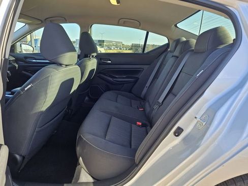 Used 2021 Nissan Altima 2.5 SV image 16