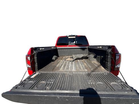 Used 2022 Nissan Titan PRO-4X w/ Pro-4x Convenience Package image 19