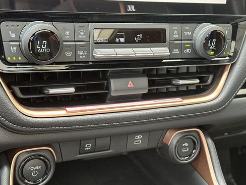 New 2026 Toyota Grand Highlander AWD Hybrid image 21