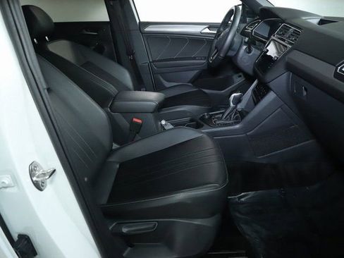 Used 2024 Volkswagen Tiguan SE R-Line image 37