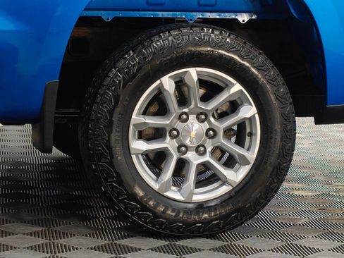 Used 2023 Chevrolet Silverado 1500 LT AWD/4WD image 52
