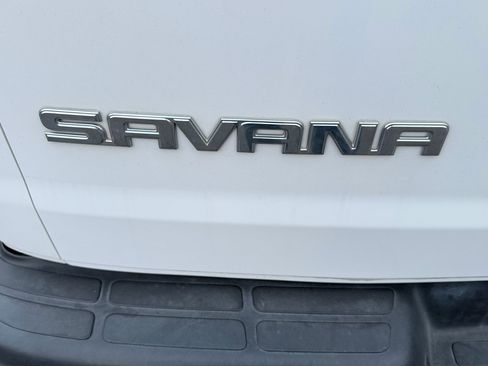 Used 2020 GMC Savana 3500 Extended w/ Driver Convenience Package image 10