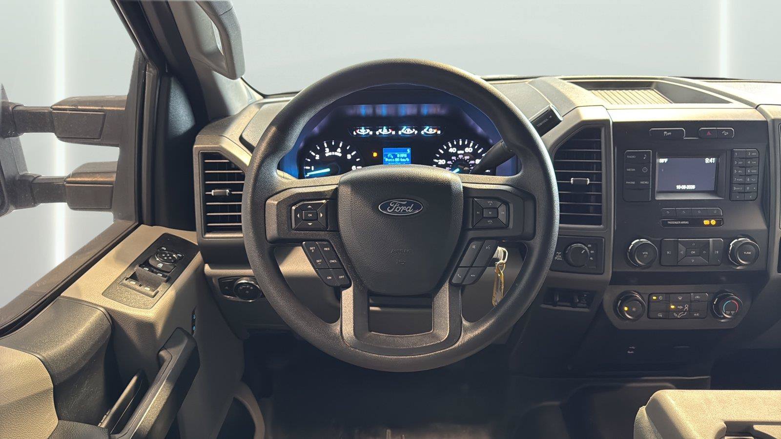 Used 2019 Ford F250 XL w/ STX Appearance Package AWD/4WD image 12