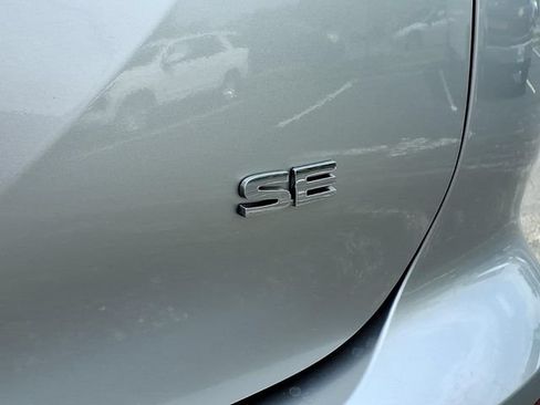 Used 2024 Mitsubishi Outlander AWD image 24