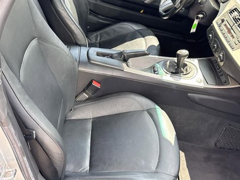 Used 2004 BMW Z4 2.5i image 15