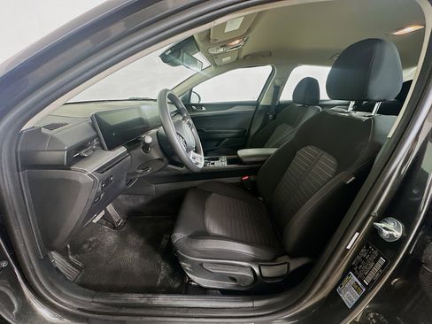 Used 2025 Kia K5 LXS image 13