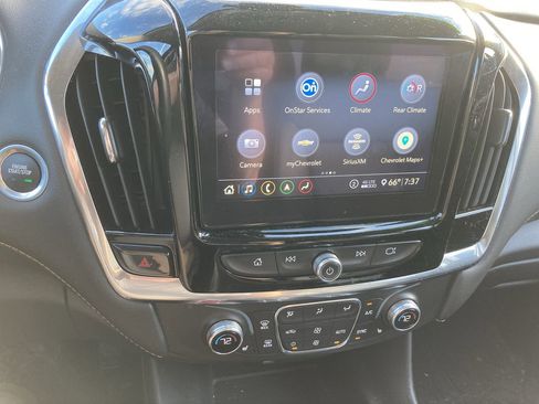 Used 2021 Chevrolet Traverse RS w/ LPO, Floor Liner Package AWD/4WD image 12