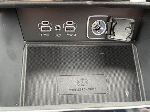 New 2025 Jeep Grand Cherokee Altitude image 19