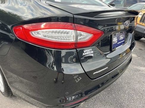 Used 2014 Ford Fusion Titanium AWD/4WD image 12