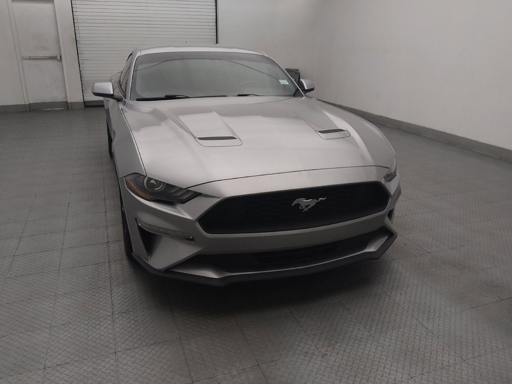 Used 2020 Ford Mustang Coupe RWD image 14