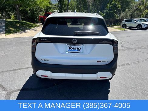 Used 2025 Nissan Kicks SR w/ SR Premium Package AWD/4WD image 5
