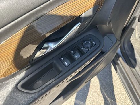 Used 2019 GMC Terrain SLE FWD image 22