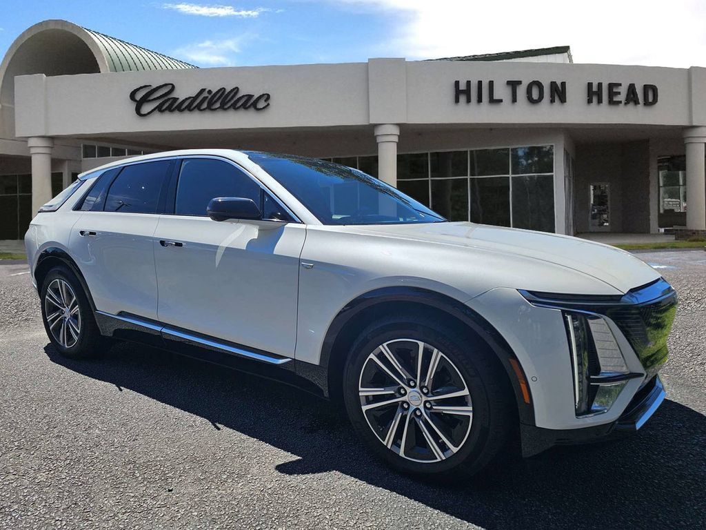 Certified 2024 Cadillac Lyriq Luxury w/ LPO, Floor Liner Package AWD/4WD image 8