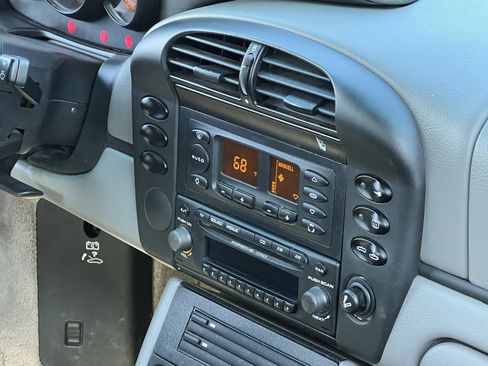 Used 2003 Porsche Boxster image 29