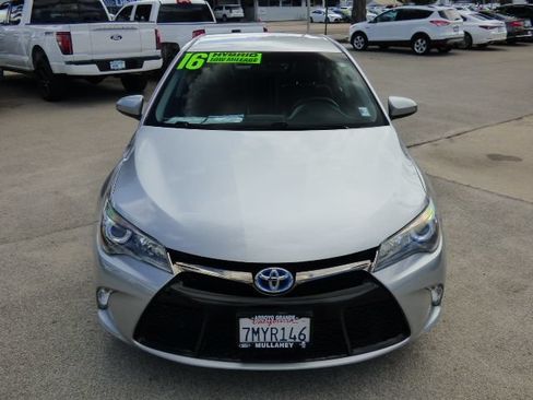 Used 2016 Toyota Camry SE FWD image 8