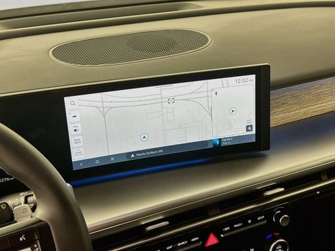 Certified 2026 Hyundai Ioniq 9 SEL AWD/4WD image 13