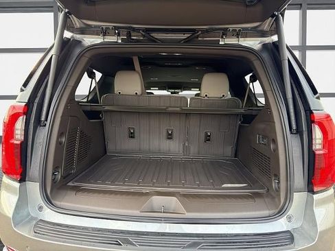 New 2026 GMC Yukon XL Elevation w/ LPO, Get Active Package image 44