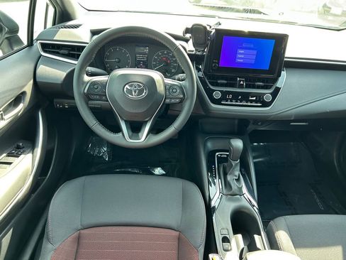 Used 2024 Toyota Corolla SE image 16