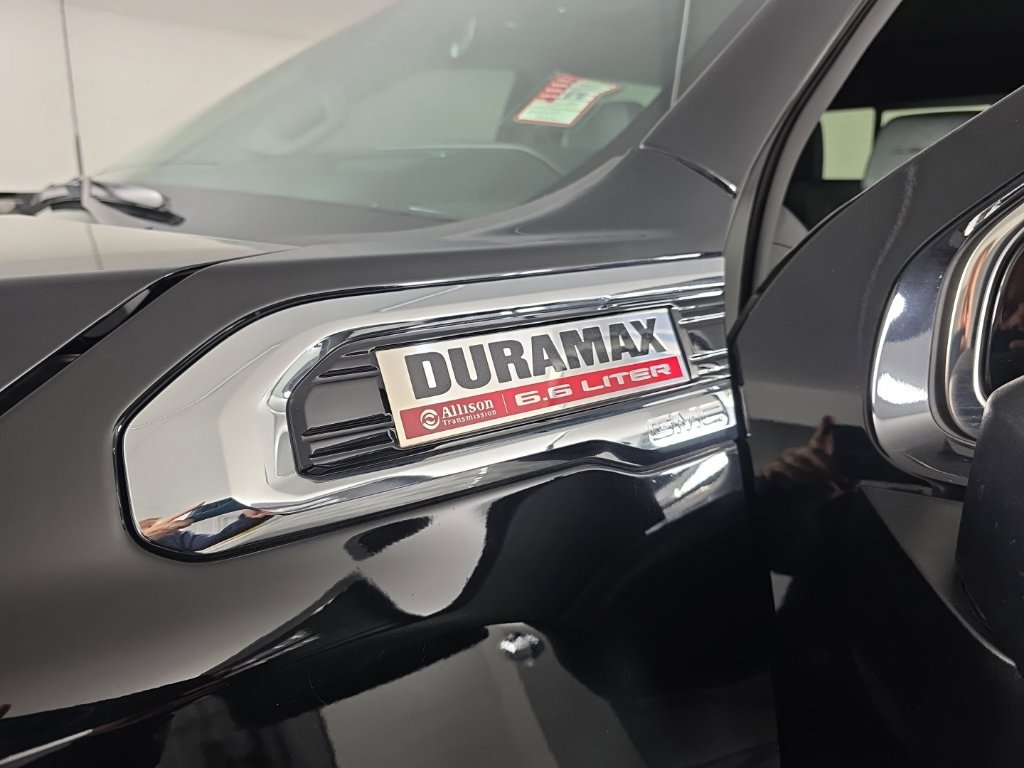 Used 2023 GMC Sierra 2500 Denali w/ Denali Ultimate Package AWD/4WD image 11