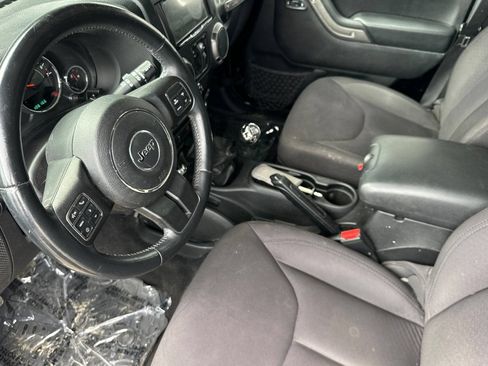 Used 2014 Jeep Wrangler Unlimited Sport w/ Quick Order Package 23S AWD/4WD image 7