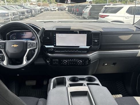 Used 2024 Chevrolet Silverado 2500 LT w/ Convenience Package AWD/4WD image 20