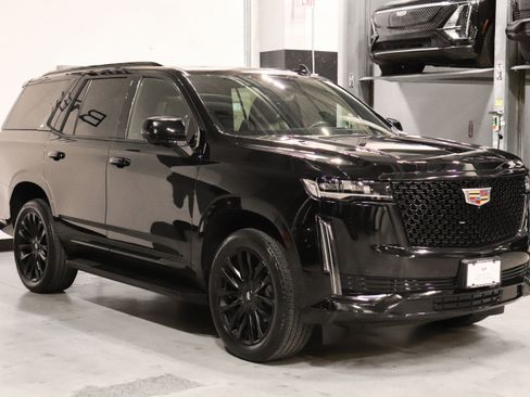 Used 2022 Cadillac Escalade Premium Luxury AWD/4WD image 6