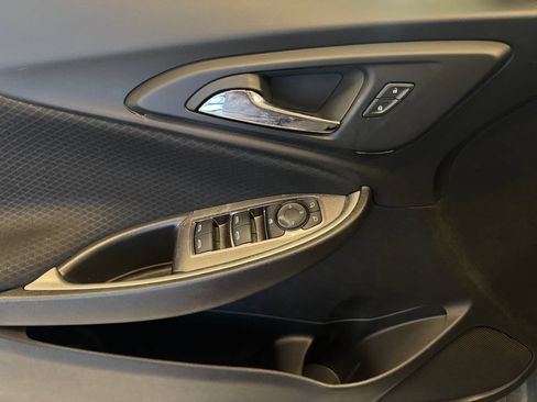 Used 2025 Chevrolet Malibu LS FWD image 19