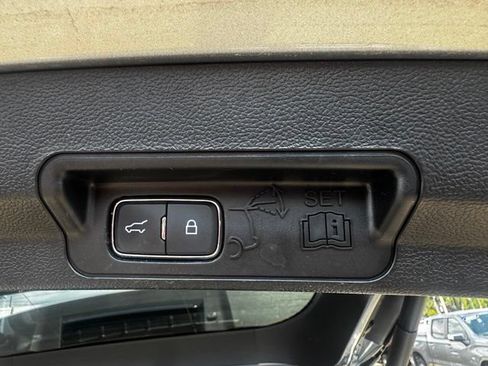 Used 2024 Ford Explorer XLT w/ Equipment Group 202A AWD/4WD image 14
