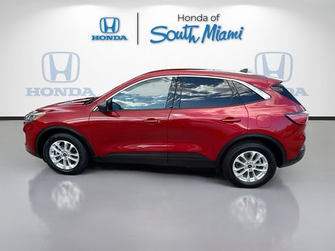 Used 2022 Ford Escape SE image 4