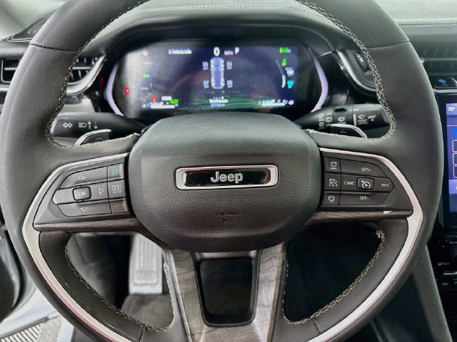 Used 2023 Jeep Grand Cherokee 4WD 4xe image 23