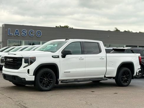 Used 2023 GMC Sierra 1500 Elevation w/ LPO, Elevation Black Package AWD/4WD image 1