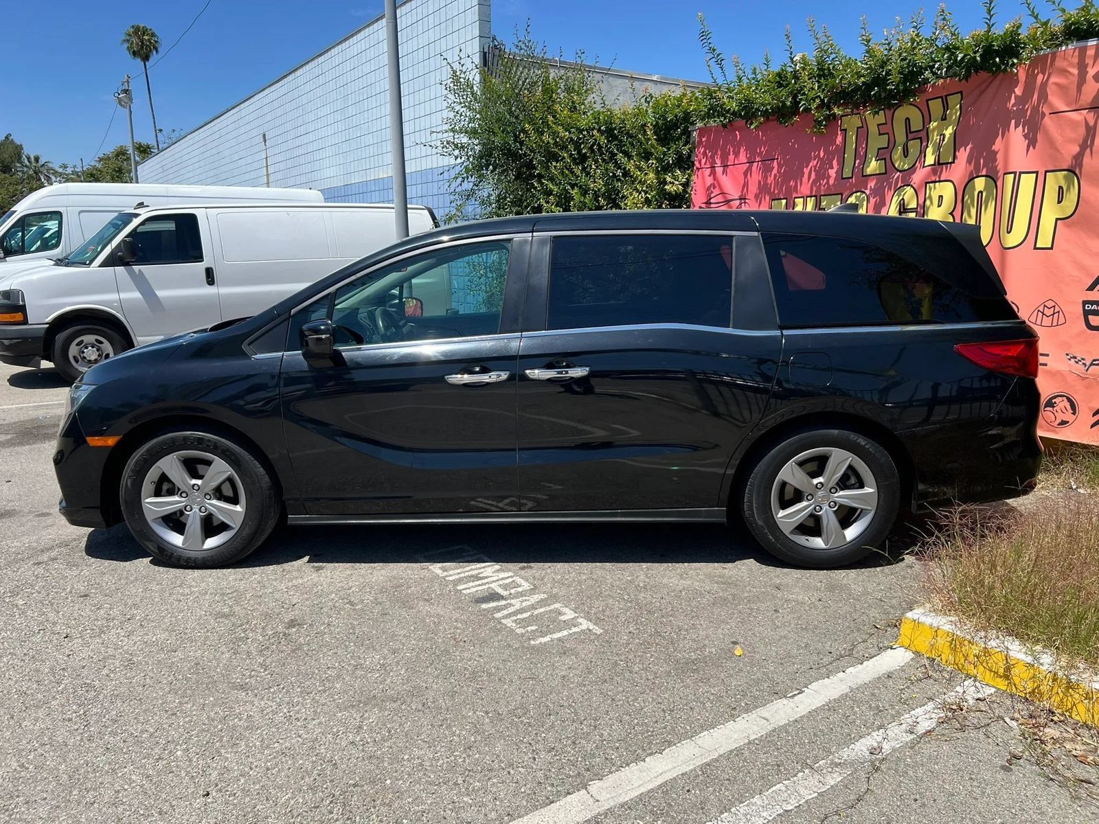 Used 2018 Honda Odyssey EX image 6
