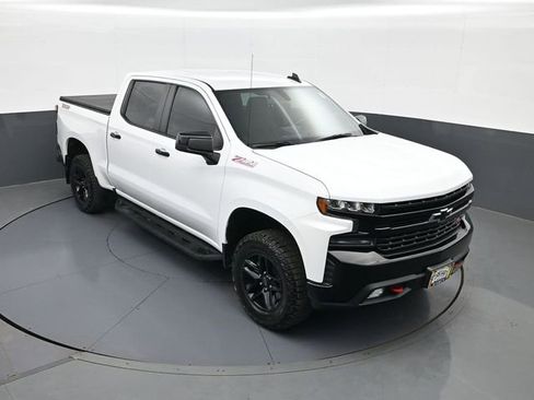 Used 2021 Chevrolet Silverado 1500 LT Trail Boss w/ Bed Protection Package AWD/4WD image 15